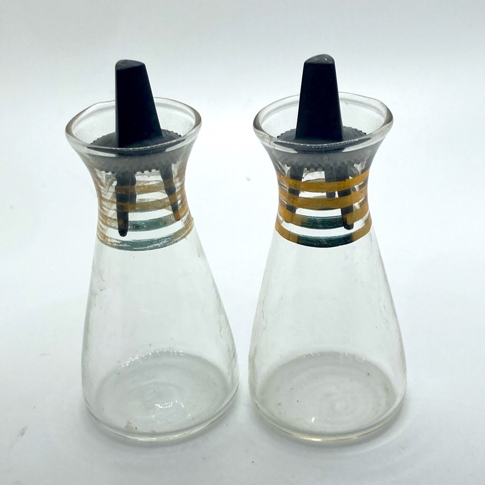 Vtg Pyrex MCM Atomic Gold Bands Salt & Pepper Shakers w Stoppers 3.8”